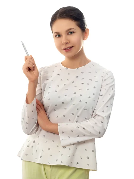 Mujer Joven Con Ropa Casual Apuntando Hacia Arriba Con Pluma —  Fotos de Stock