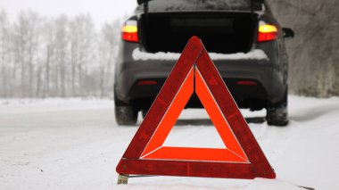 Acil dur işareti. Kış tatili..