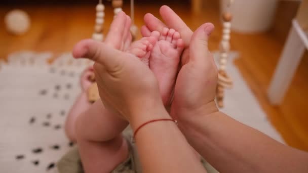 Baby Feet Mother Hands Tiny Newborn Babys Feet Female Heart — Vídeos de Stock