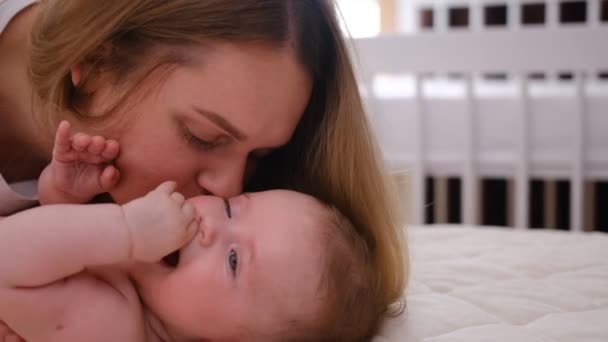 Close Shot Young Mother Playing Her Newborn Baby Nursery Morning — Stock video