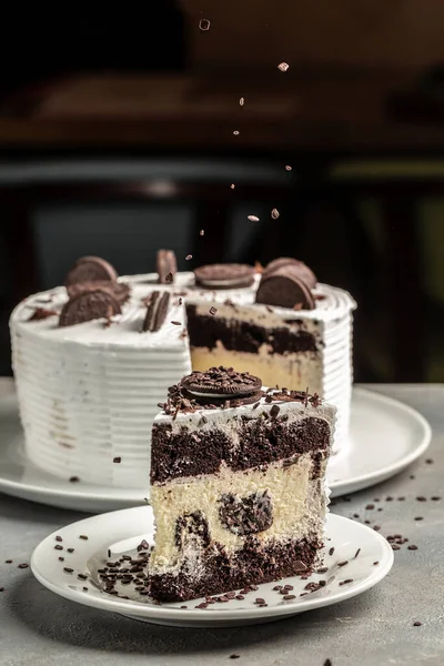 Delicious Sweet Dessert Piece Cheesecake Creamy Cheesecake Chocolate Cookies Cream —  Fotos de Stock