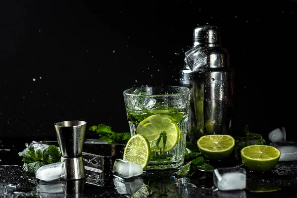 Summer Homemade Lemonade Made Lime Lemon Cucumber Ice Glass Drink — Stock Photo, Image