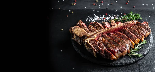 Parrillada Americana Tradicional Filete Añejo Seco Rodajas Filete Porterhouse Rodajas — Foto de Stock