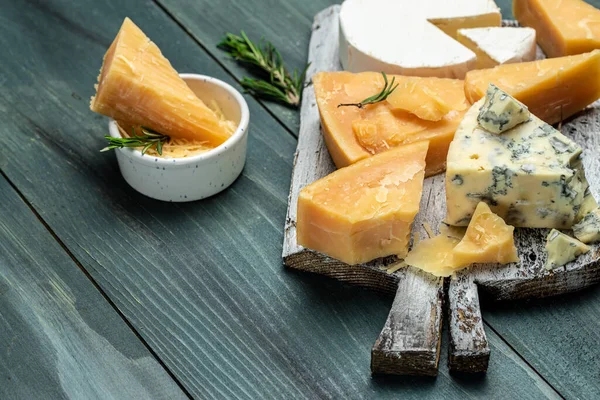 Set Hard Soft Cheeses Parmesan Dor Blu Chedar Camamber Brie — Stock Photo, Image