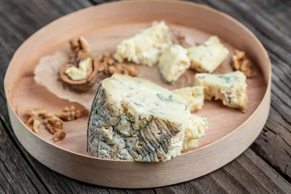 Danish Blue Cheese Tasty Blue Cheese Wooden Background Burlap Dorblu — Stockfoto