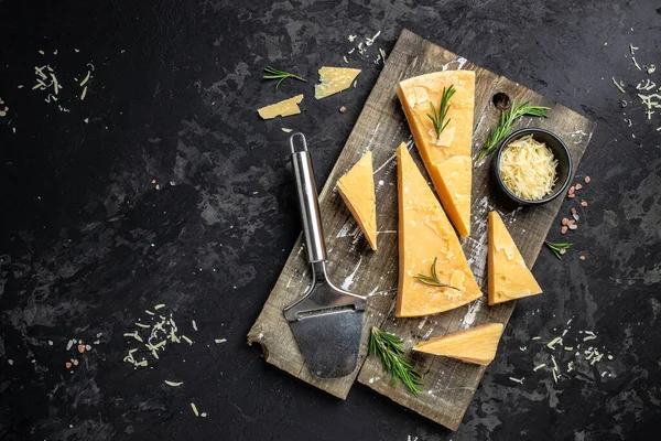Parmesan Cheese Wooden Board Hard Cheese Olives Rosemary Metal Grater — Stok fotoğraf