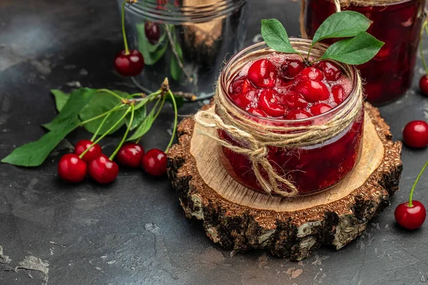 Cherry Confitur Jam Jar Fresh Berries Table Preserved Organic Food — Foto de Stock