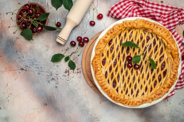 Ev yapımı vişneli turta, afiş, menü, metin için tarif yeri, üst görünüm,