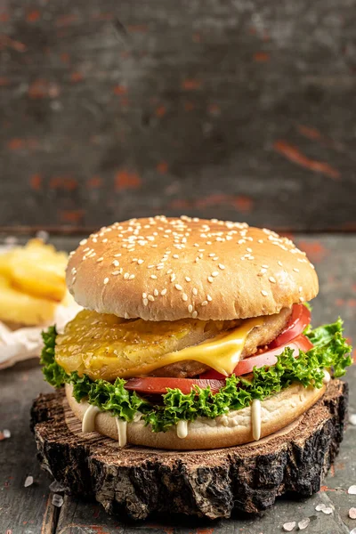 Tasty Burger Chicken Cutlet Pineapple Fast Food Unhealthy Eating Concept — Stock Photo, Image