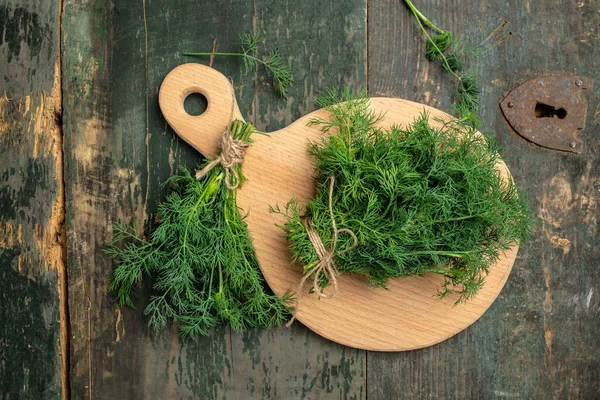 Fresh Dill Close Wooden Box Dark Background Preparation Freezing Serving — Stock Photo, Image