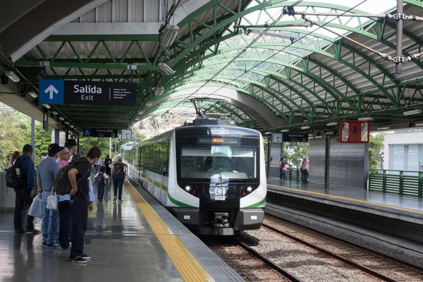 Medellin, Antioquia, 5 Ağustos 2017 - Medellin şehir merkezindeki gıda pazarı