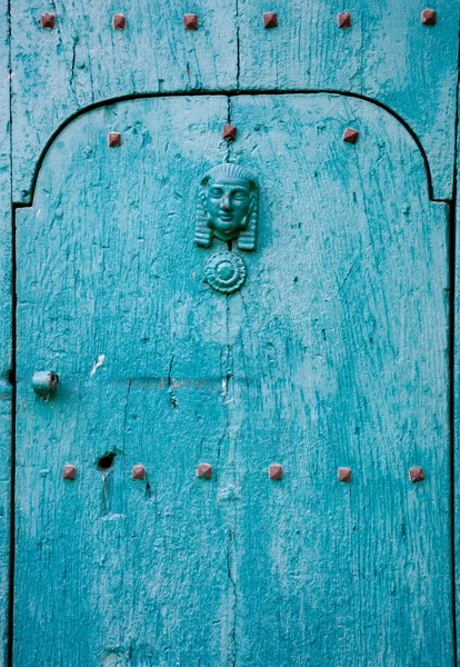 Niebieskie drzwi z drewna — Zdjęcie stockowe