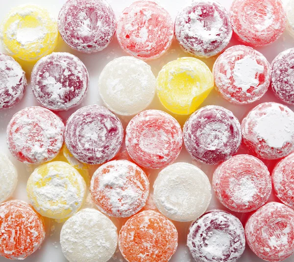 Dulces caramelos coloridos piruletas Fotos de stock libres de derechos