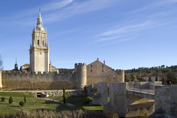 Bell tower of the cathedral of Burgo de Osma — Stock Photo, Image