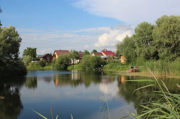Rusia Novosibirsk 2021 Estanque Del Lago Para Las Casas Recreo —  Fotos de Stock