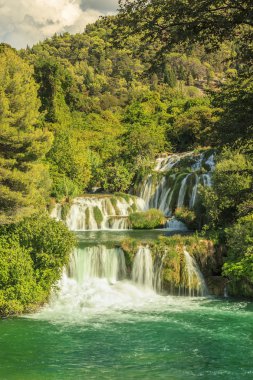şelaleler krka Milli Parkı,(skradinski buk) Dalmaçya, Hırvatistan