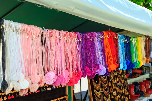 Set of colorful necklaces in the market — Stock Photo, Image