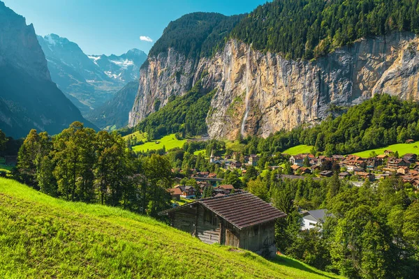 One Most Beautiful Alpine Village Travel Destination Lot Nature Attractions — Stock Photo, Image