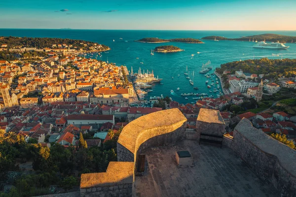 Tolle Aussicht Von Der Festung Mit Atemberaubendem Stadtbild Und Berühmtem — Stockfoto