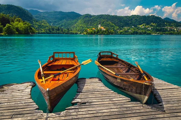 Wooden Rowing Boats Moored Pier Rowing Boats Lake Bled Pilgrimage — Stock Photo, Image
