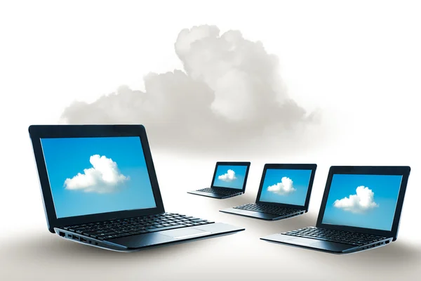 Laptop access to the clouds system — Stock Photo, Image