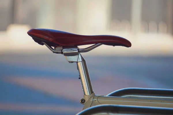 路上の自転車の座席交通手段 — ストック写真