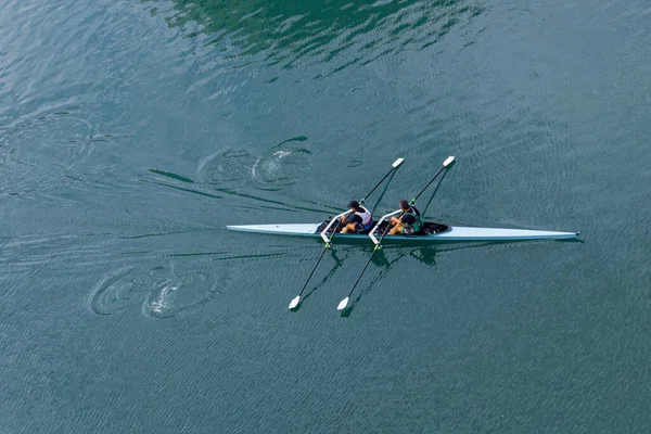 Atletas Entrenando Una Canoa Río Nervión Bilbao País Vasco España — Foto de Stock