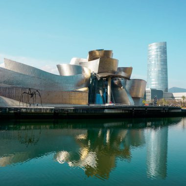    Guggenheim Bilbao Müzesi Mimarisi, Bilbao, Bask Ülkesi, İspanya, seyahat noktaları                             