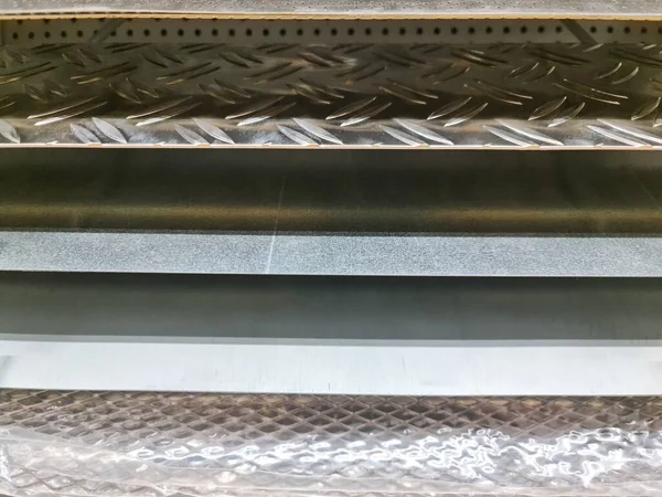 金属面と鋼面の詳細なクローズアップ — ストック写真
