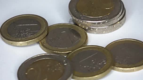 Προβλεπόμενη Επιλεκτική Προβολή Εστίασης Πολλά Κέρματα Ευρώ Κοντινή Απόσταση — Αρχείο Βίντεο