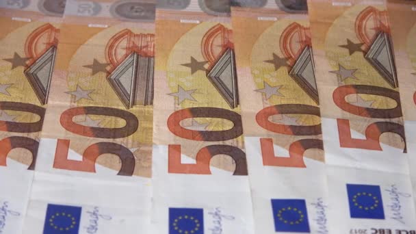 Primer Plano Numerosos Billetes Euros Colocados Uno Encima Del Otro — Vídeo de stock