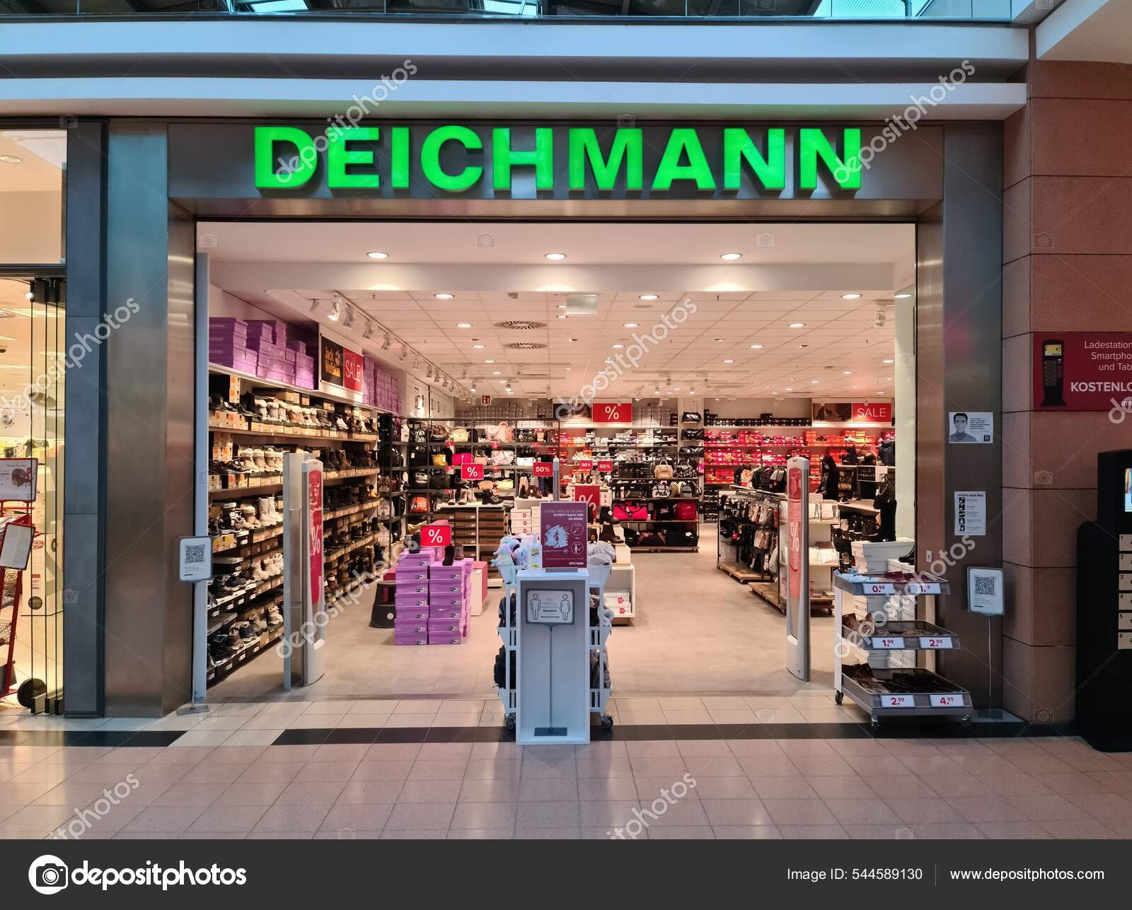 Stock Photos, Royalty Free Deichmann Images | Depositphotos