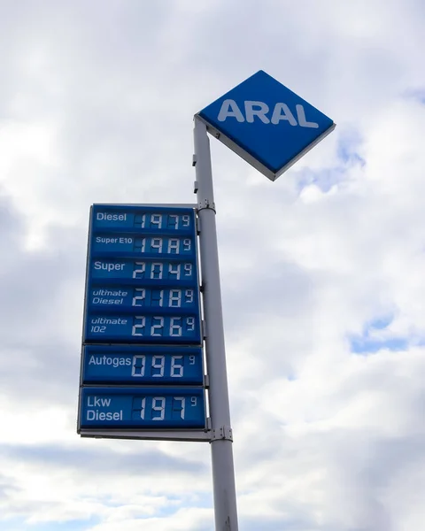Almanya Aral Logosu Akaryakıt Fiyatları Aral Bir Otomobil Yakıtı Benzin — Stok fotoğraf