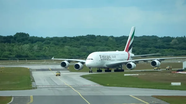 Hamburg Germany June 2022 Aircraft Tarmac Hamburg Airport Takeoffs Landings — Photo