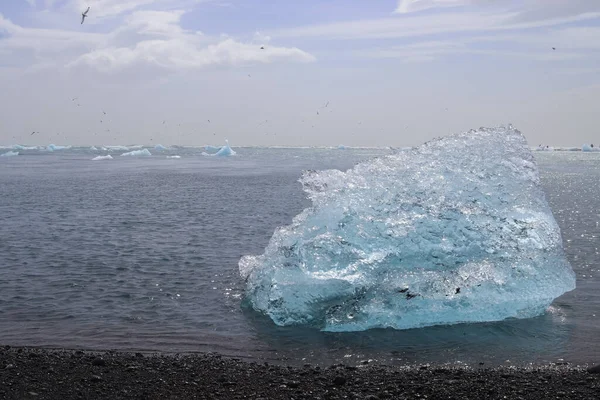 Diamond Beach Islande Avec Des Icebergs Bleus Fondus Sur Sable — Photo