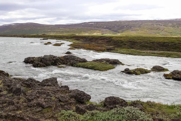 Fantastische Landschaft Mit Fließenden Flüssen Und Bächen Mit Felsen Und — Stockfoto