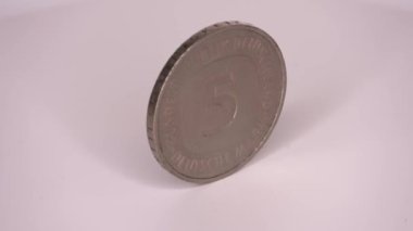 Artık geçerli olmayan Alman Deutsche Mark 'ın paraları