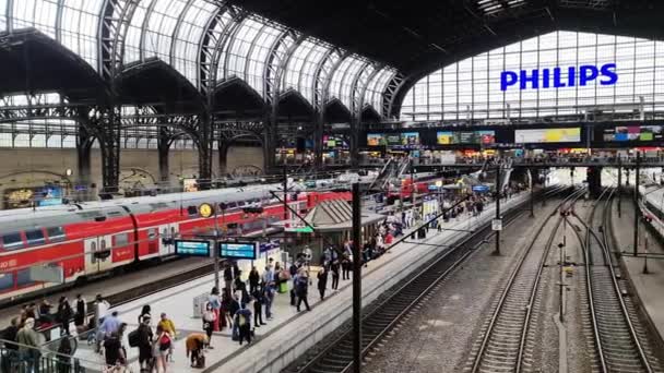 Hamburg Tyskland September 2022 Utsikt Mot Hamburgs Centralstation Med Mycket — Stockvideo