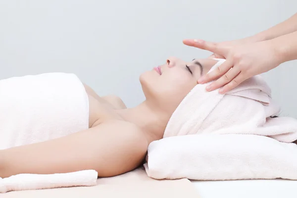 Asyalı kız Spa