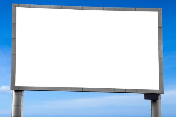 Большие пустые рекламные щиты — стоковое фото