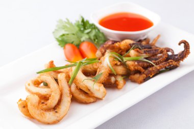 chili soslu kızarmış ahtapot