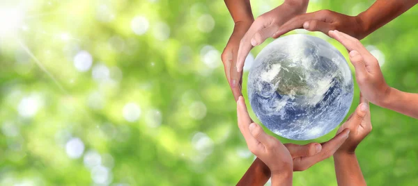 Conceptual Symbol Multiracial Human Hands Surrounding Earth Globe Unity World — Stok fotoğraf