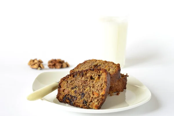 Slices of cake with dried fruit and nuts — Stock Photo, Image