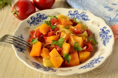 Fırında kabak domates, seçici odak ile