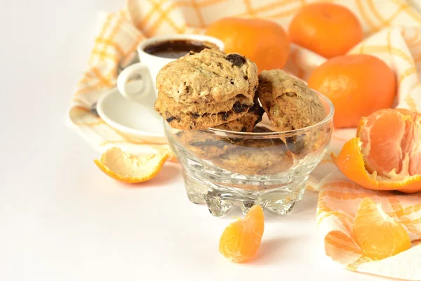 Delicious morning coffee with cookies and tangerines — Stock Photo, Image