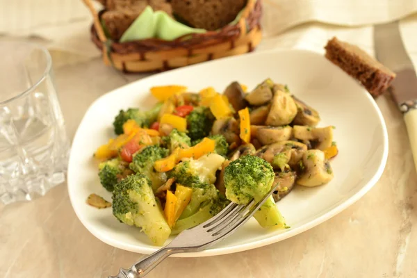 Broccoli with Mushrooms — Stock Photo, Image