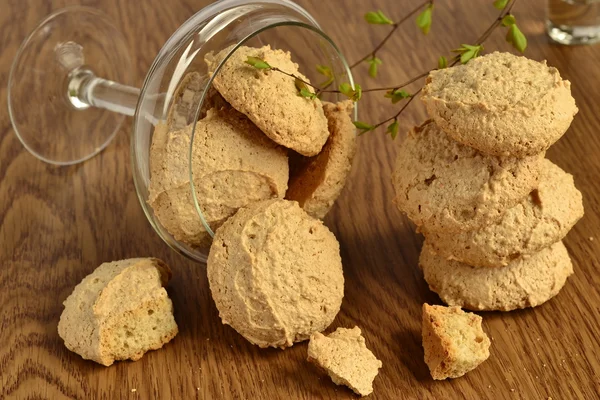 Biscotti di mandorla in un vaso di vetro — Foto Stock