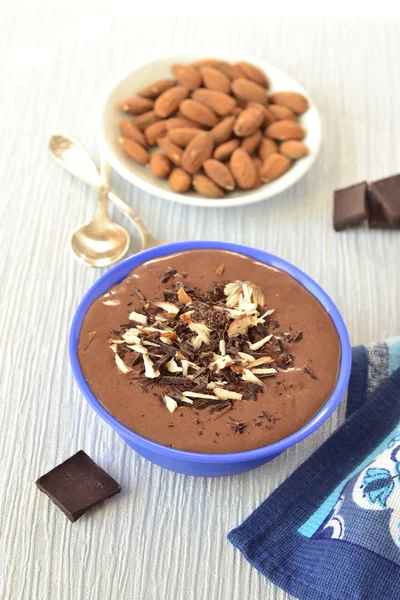 Chocolate mousse with almonds — Stock Photo, Image