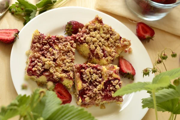 Crumble au fromage cottage et fraises — Photo