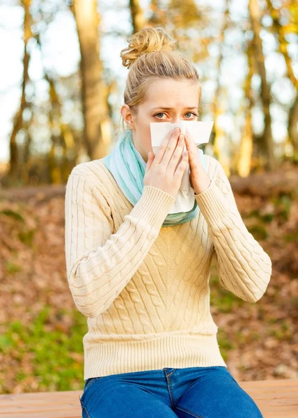 Nose blowing — Stock Photo, Image